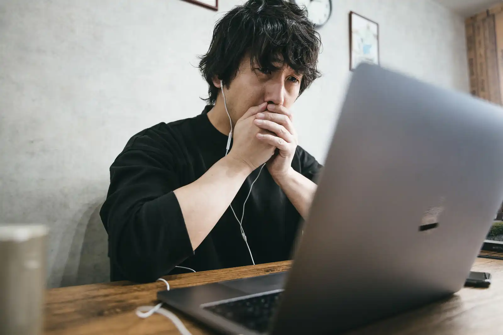 蜂の巣駆除でぼったくられた！